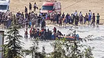 Giresun'da denize girenleri kurtarmak isterken canından oldu