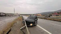 Tosya’da sağanak yağış D100 trafiğini felç etti