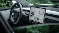 Tesla sahiplerini endişelendiren yeni yazılım güncellemesi