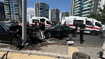 Diyarbakır'da trafik kazası İki otomobil çarpıştı