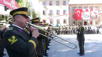 Isparta'da 104. Yıl Gururu: Zafer Bayramı Meydanlarda Yankılandı
