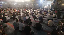 Kandil gecesinde İzzet Paşa Camisi'ne akın