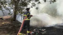 Kastamonu Tosya'da dere yatağında başlayan yangın bahçelere sıçradı
