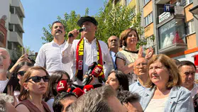Özgür Özel Eskişehirde yönetimi görevden alınan il başkanına sahip çıktı