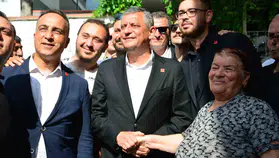 Özgür Özel acılı gününde Tufan Köse’nin yanına gitti