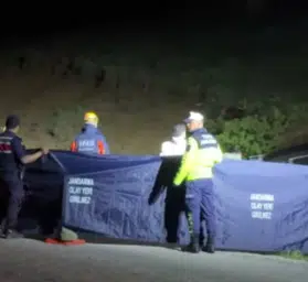 Sivas'ta Kurtlapa yolunda feci kaza: 3 ölü, 2 yaralı