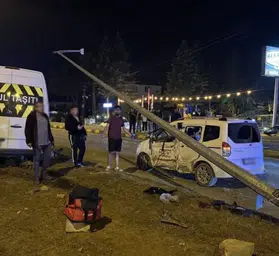 Bartın'da düğün dönüşü kaza: 21 kişi yaralandı