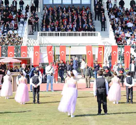 Söke’de Cumhuriyet’in 103. yılına yakışır dev kutlama: Yeni stadyumda ilk bayram coşkusu