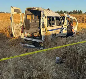 Silivri'de yolcu minibüsü faciaya dönüştü: 2 ölü, 10 yaralı