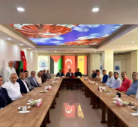 Trabzon Of Belediye Başkanı İspanya Başbakanı'nı fahri hemşehri ilan etti