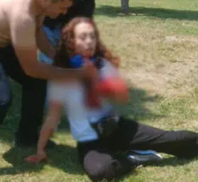 Boşanma aşamasındaki eşine parkın ortasında ne yaptı