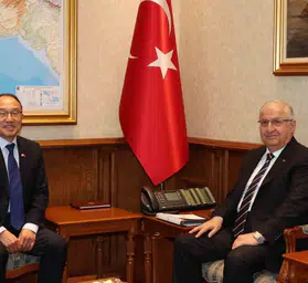 Bakan Güler ve Güney Kore Büyükelçisi savunma sanayini konuştu