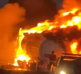 Köyceğiz'de seyir halindeki tanker alev aldı, yangın ormana sıçradı