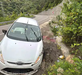 Amasra yolunda korkunç kaza: Üç aylık bebek ve ailesi ölümden döndü