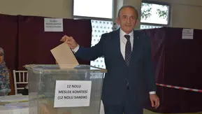Manisa iş dünyasında sandık zaferi: Mehmet Yılmaz güven tazeleyerek yeniden zirvede