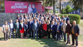 Efeler'in Yerel Yönetiminde Muhtar Mesaisi: Başkan Yetişkin'den Kritik İş Birliği Mesajı