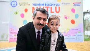 Bursa'da sokaklar yeniden çocukların oldu: Trafiğe kapandı, oyun alanına dönüştü