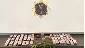 Samsun polisinde uyuşturucu baskını 10 kişi gözaltında