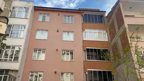Elazığ’da beşinci kattan düşen genç kızın yaşam mücadelesi sürüyor