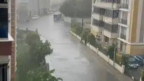 Tekirdağ'da bayram günü ani sağanak ve dolu hayatı durdurdu