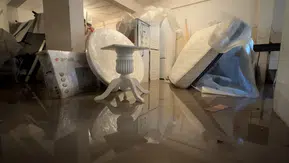 Safranbolu’da aşırı yağış sokakları yuttu