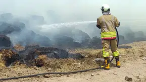 Hatay Kumlu’da samanlık yangını paniği