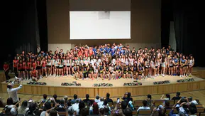 Denizli voleybolda şampiyonlarını görkemli törenle kutladı