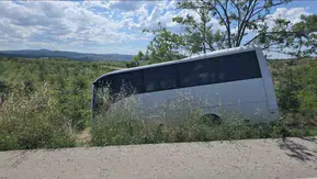 Bilecik yolunda otobüs kaza yaptı