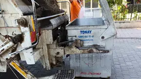 Germencik'te çöp konteynerleri köşe bucak temizleniyor