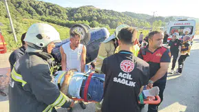 Bartın İnkumu yolunda trafik kazası 4 yaralı