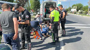 Kütahya’da yolun karşısına geçmeye çalışan yaşlı kadın ağır yaralandı