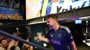 Fenerbahçe 120’nci yıl formalarını görkemli bir törenle görücüye çıkardı