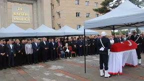 Kayseri Vali Yardımcısı Şenol Esmer son yolculuğuna uğurlandı