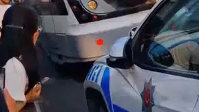 Laleli'de tramvay raylarına düşen çocuk hayatını kaybetti