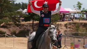 Oğuz Alper Öktem atlı dayanıklılıkta milli formayı giyiyor