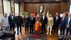 Galatasaray şampiyonluk bayrağını Büyükçekmece’de göndere çekti