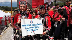 Yenişehirli dansçılar Kocayayla’da tarih rüzgarı estirdi