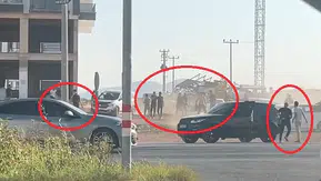Ergani sokaklarında taşlı sopalı kavga anı kamerada