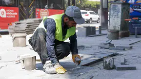 Antalya merkezdeki üç ana bulvar baştan aşağı yenileniyor