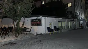 Gece yarısı kıraathaneye motosikletli saldırı, 3 yaralı