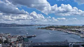 İstanbul'da sıcaklık 8 derece düştü Tarihi yarımada bulutlarla buluştu