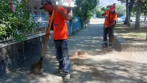 Efeler sokaklarında temizlik seferberliği başladı