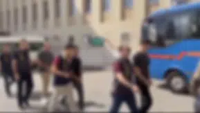 Acılı ailelere şantaj yapan siber zorbalara operasyon