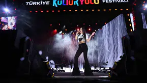 Simge Malatya Kültür Yolu Festivali’nde sahneye çıktı
