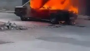 Gürsu’da park halindeki araç alevlere teslim oldu