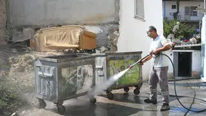 Kuşadası Dağ Mahallesi’nde yaz temizliği mesaisi