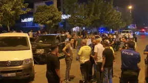 Polisten Kaçarken Park Halindeki 4 Araca Çarptı, O Anlar Kamerada