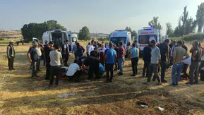 Diyarbakır yolunda can pazarı: Otomobil takla attı, aralarında bebeklerin de olduğu 9 kişi yaralandı