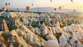 Bakan Ersoy'un Dünya Turizm Günü mesajında Kapadokya tercihi dikkat çekti