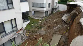 Trabzon'da kabus dolu gece: Metrekareye düşen 50 kilogram yağış şehri felç etti